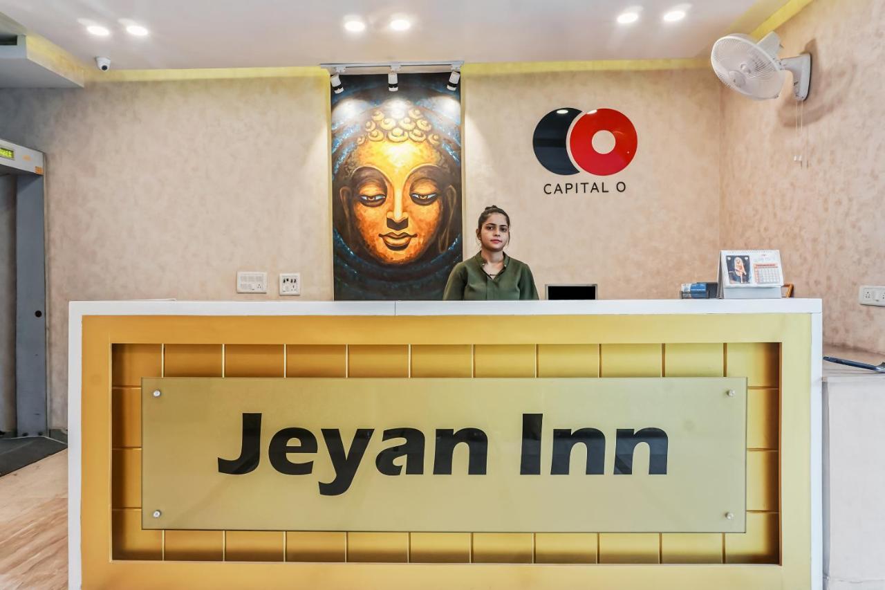 Capital O Hotel Jeyan Inn Near Gurudwara Shri Bangla Sahib Делі Екстер'єр фото