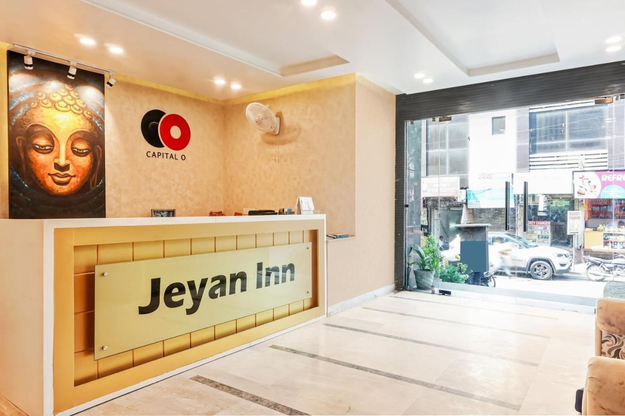 Capital O Hotel Jeyan Inn Near Gurudwara Shri Bangla Sahib Делі Екстер'єр фото